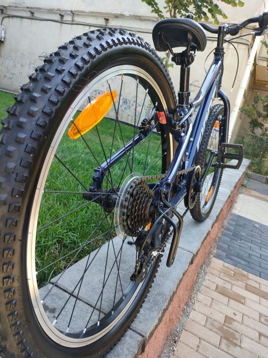 Bicicleta Giant 24 " Aluminiu  ca noua ! 
Jante duble