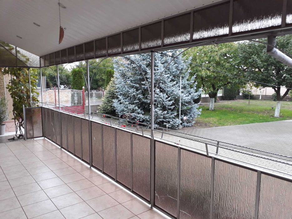 Terasă de vară din metal