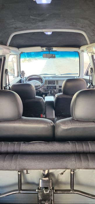 Damas moshina sotiladi