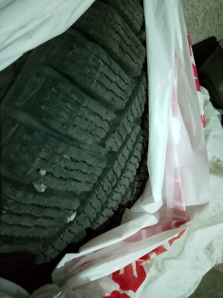 Продам резину NOKIAN