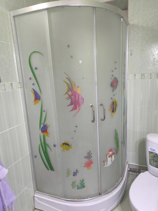 Продам душевую кабинку