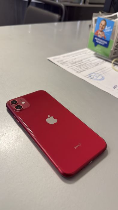 Продам IPHONE 11
