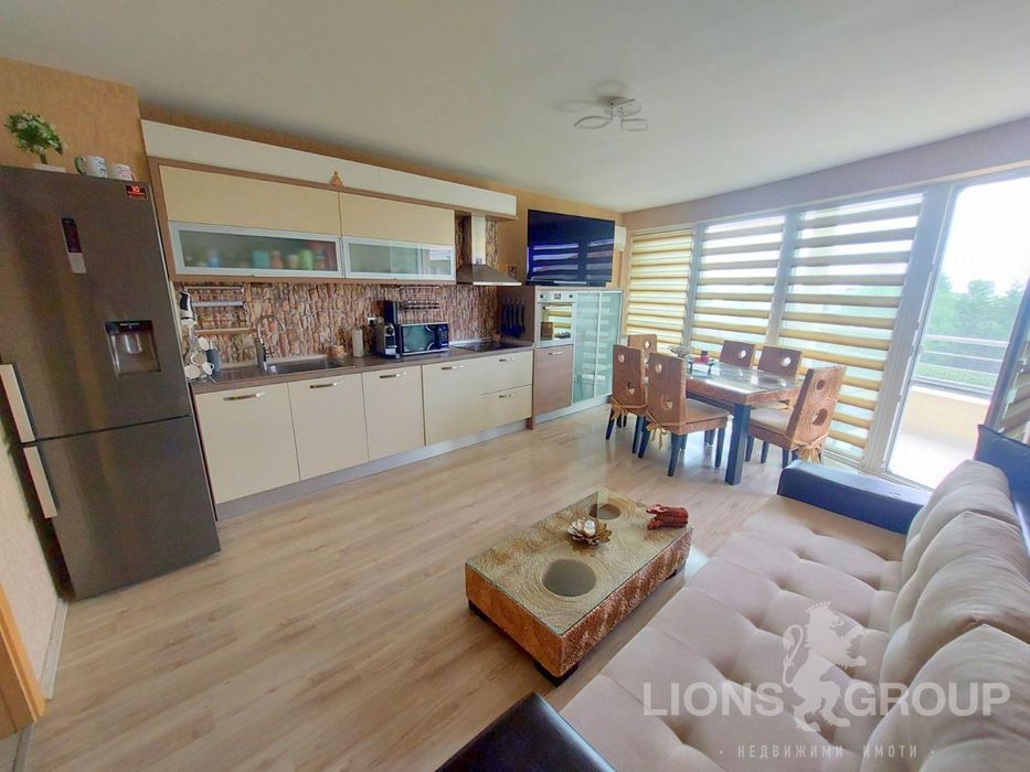 Продава се Тристаен апартамент в Варна, м-т Св. Никола - 96 кв.м за 2063 €/кв.м - Снимка #2