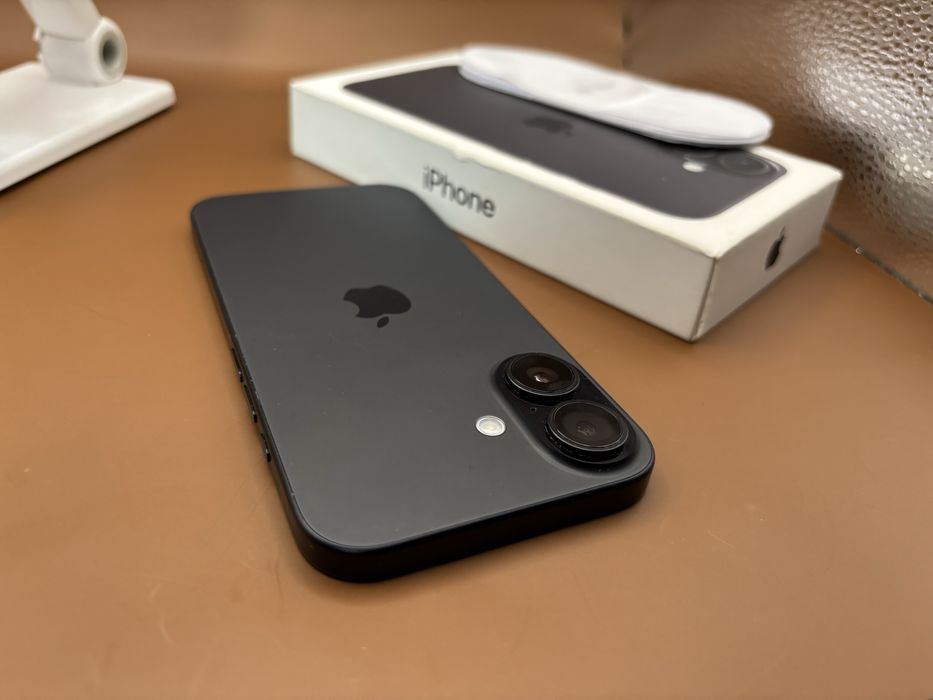 iPhone 16 Black 128GB impecabil
