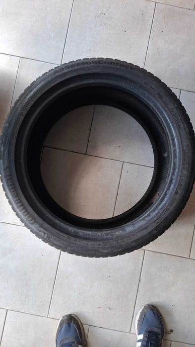 Всесезонни гуми Continental 245/40/18 2бр.