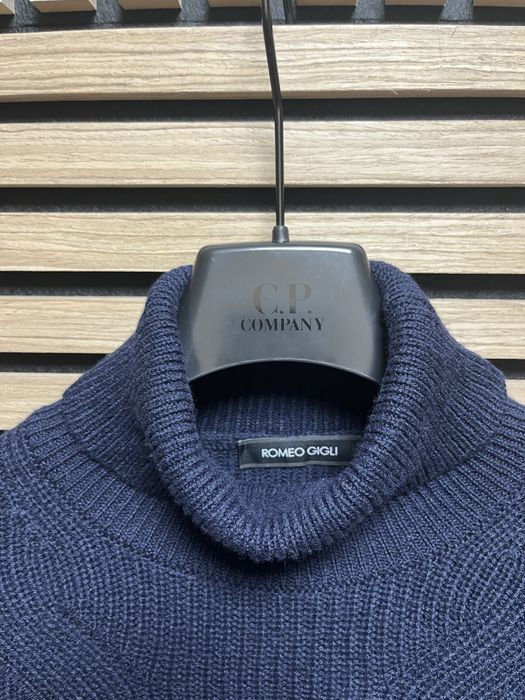 Romeo Gigli : Made n ITALY - 50% вълна размер S / Оригинал