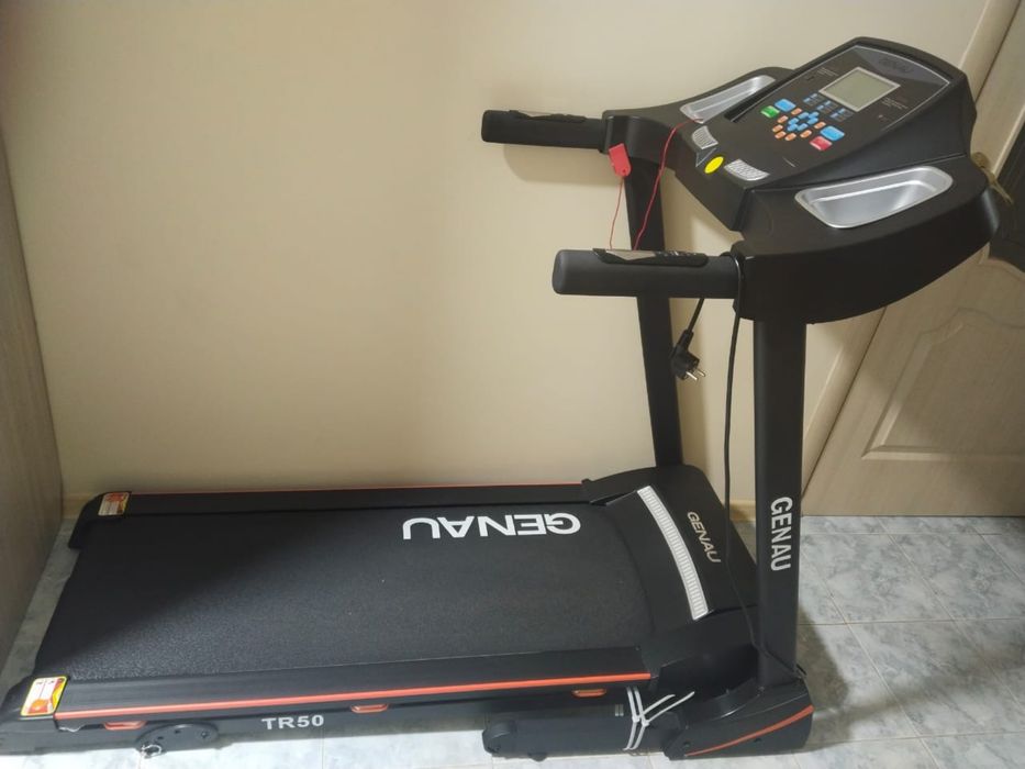 Беговая дорожка GENAU TR50 для дома