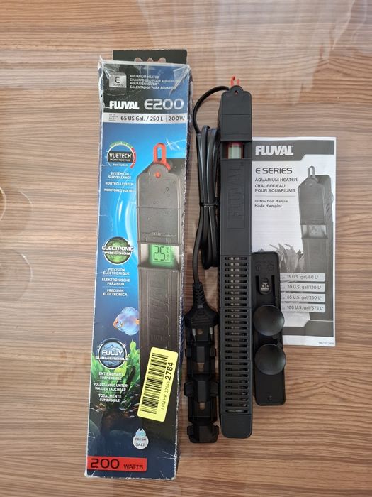 Нагревател Fluval E200