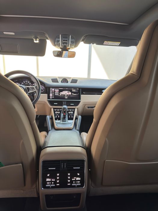 Porsche Cayenne.