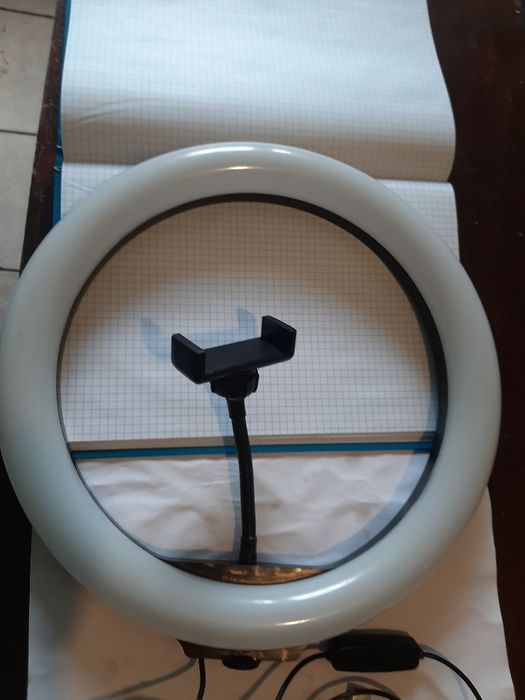 Селфи лампа RGB, продам .