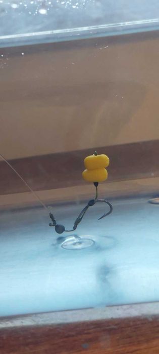 Поводи за шаран,куки за риболов