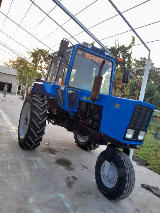 Mtz 80x  polni yangi qilingan yangi traktor qomaydi garantiya