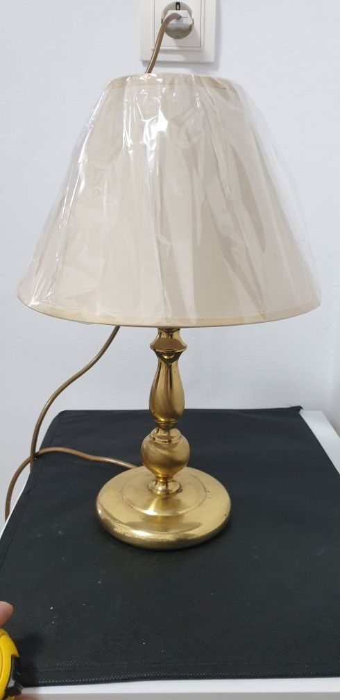 Lampa veioza vintage colectie alama Anglia 1970