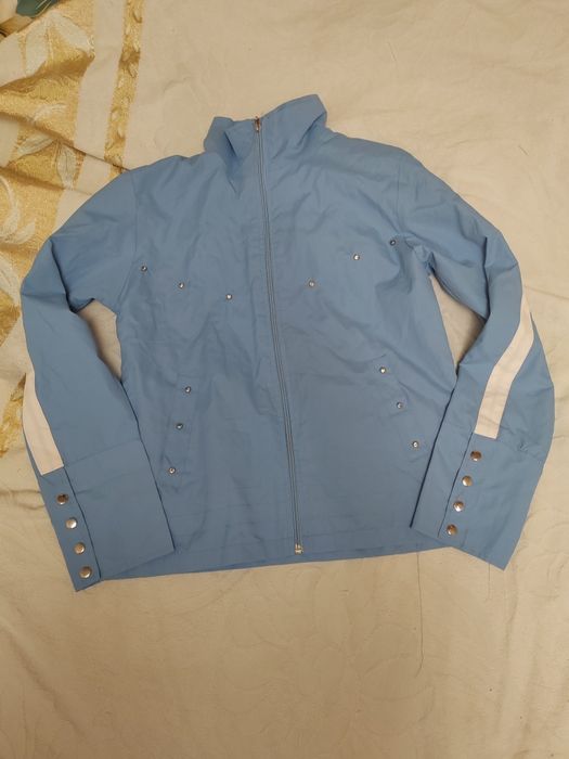 Продаются женские куртки