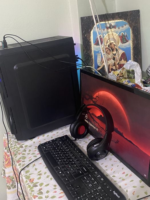 pc cu tot ce este in poza tot de vanzare