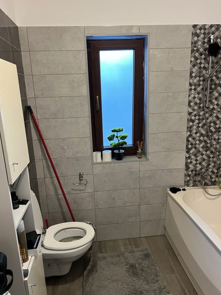 Apartament de închiriat