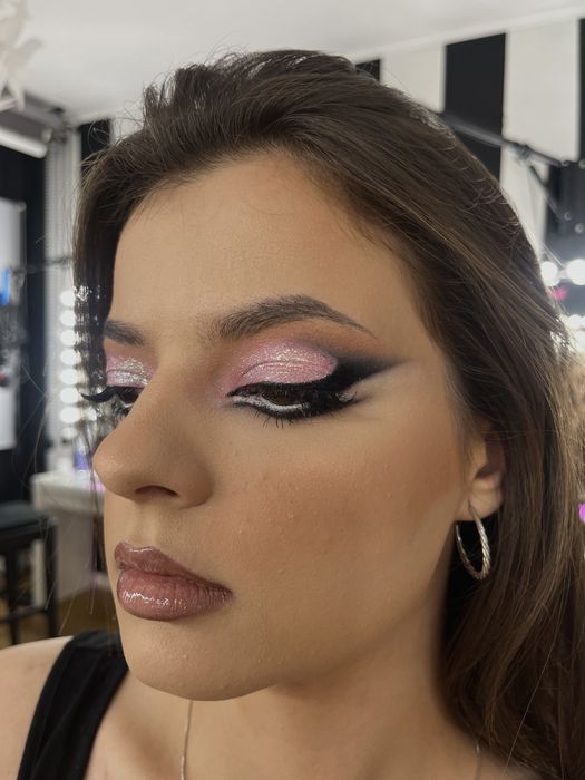 Makeup artist la domiciliu