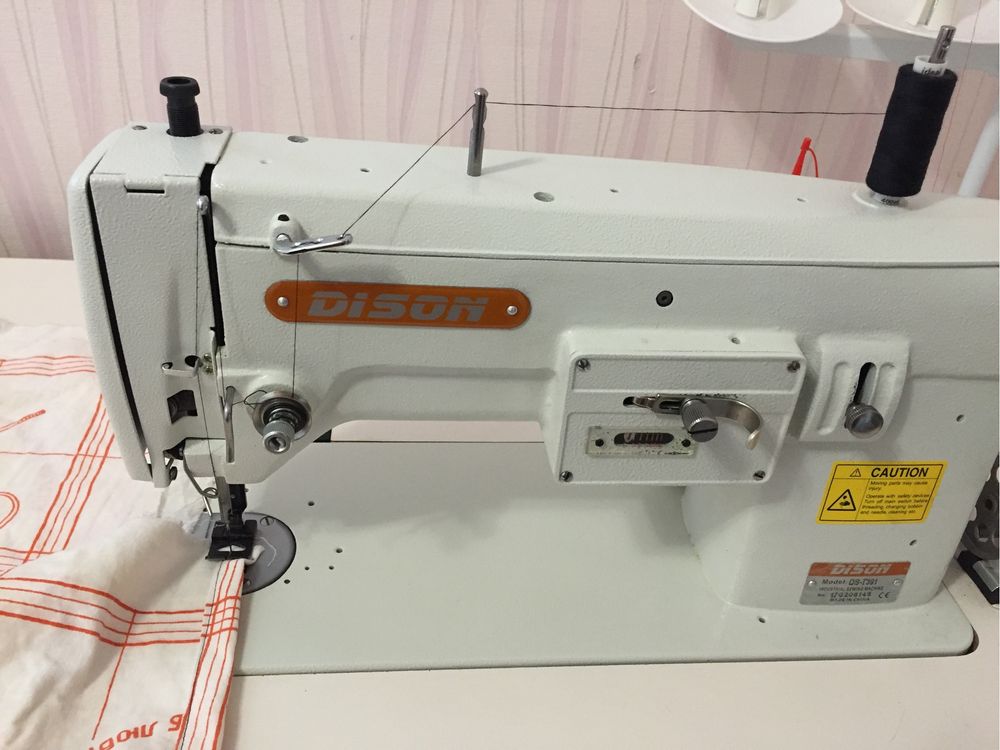 Швейная машинка производственная