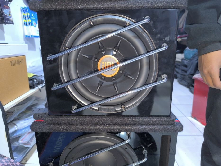 Активные сабвуфера на выбор DANTY JBL