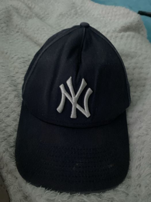 каскет New York Yankees,перфектно качество,носена е само веднъж