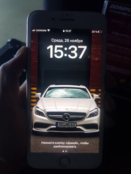 iPhone 8 Plus 256 tali original zaryadka qoshberiladi