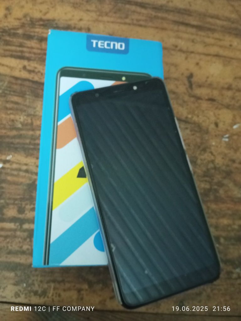 Смартфон Tecno Pop 4