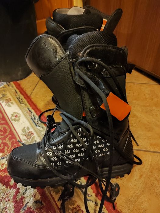 Vand snowboard rossignol circuit 145 cu boots 32 (thirty two)