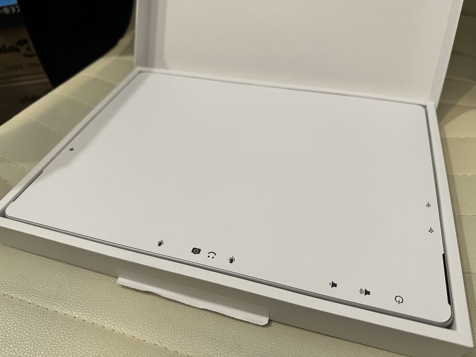 Tableta Microsoft Surface Pro Copilot+ PC (11th Edition) 13Inci