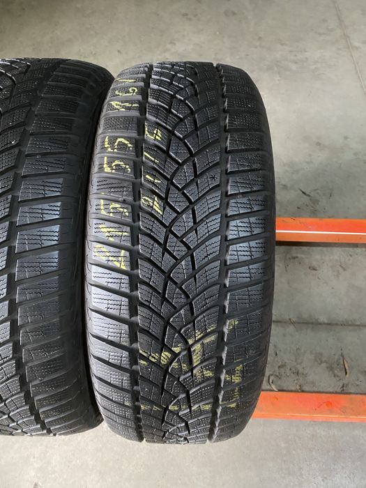 Anvelope iarna 215/55/16 Goodyear Ultra Grip Performance 215 55 16 R16
