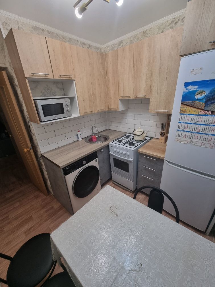 Продается 2 комн квартира р-8 школа