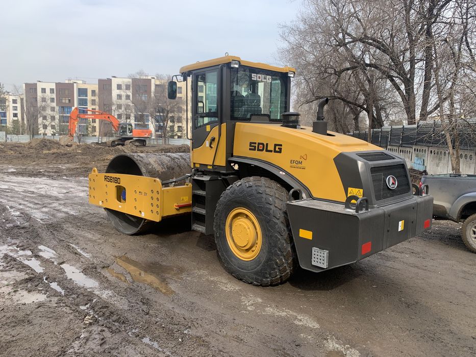 Аренда,улуги грунтовый вибро-каток 18 тонн