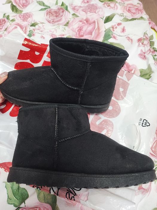 Боти 10лв апрески пантофи