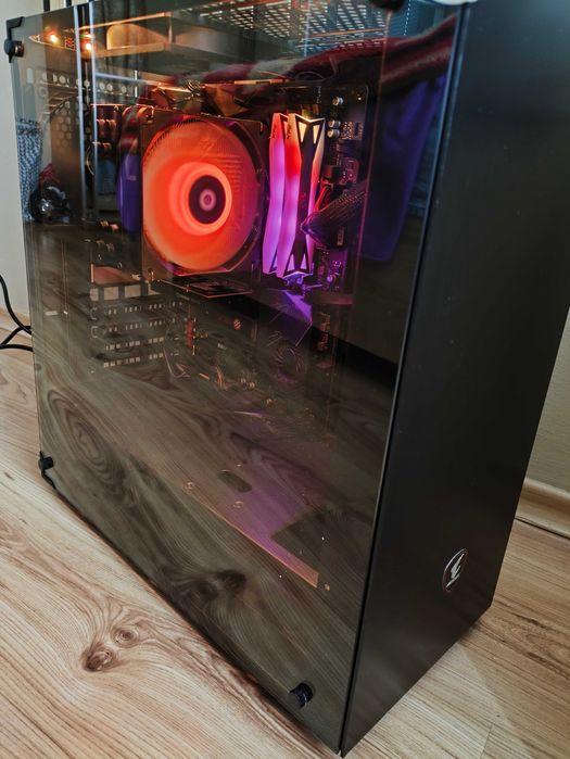 Отличен Kомпютър - AMD Ryzen 7 5700X 32GB DDR4