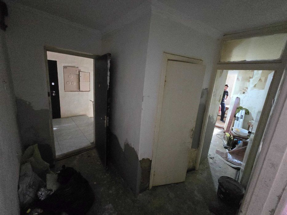 Срочно продам 1 комнатную 1 этаж Чиланзар 13