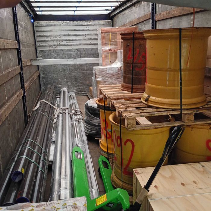 Транспортни и хамалски услуги