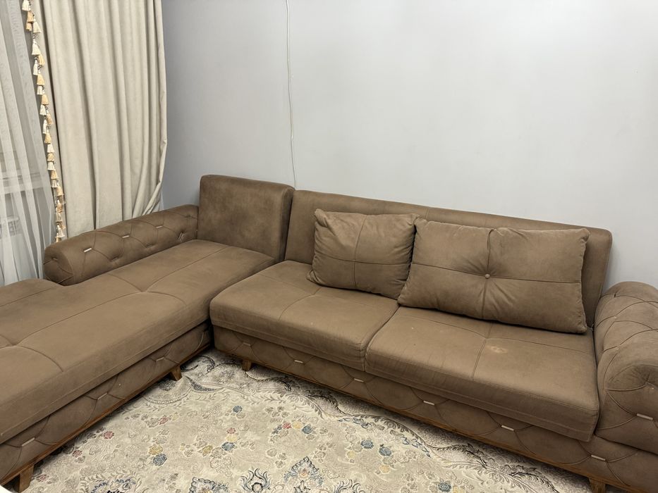 Продам прихожую и диваны