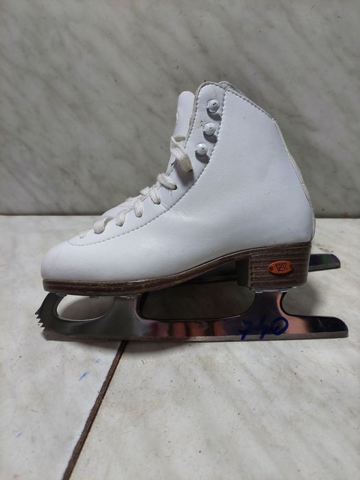 Patine gheata 740 patinaj artistic Riedell marime 34-35 ( 22 cm)