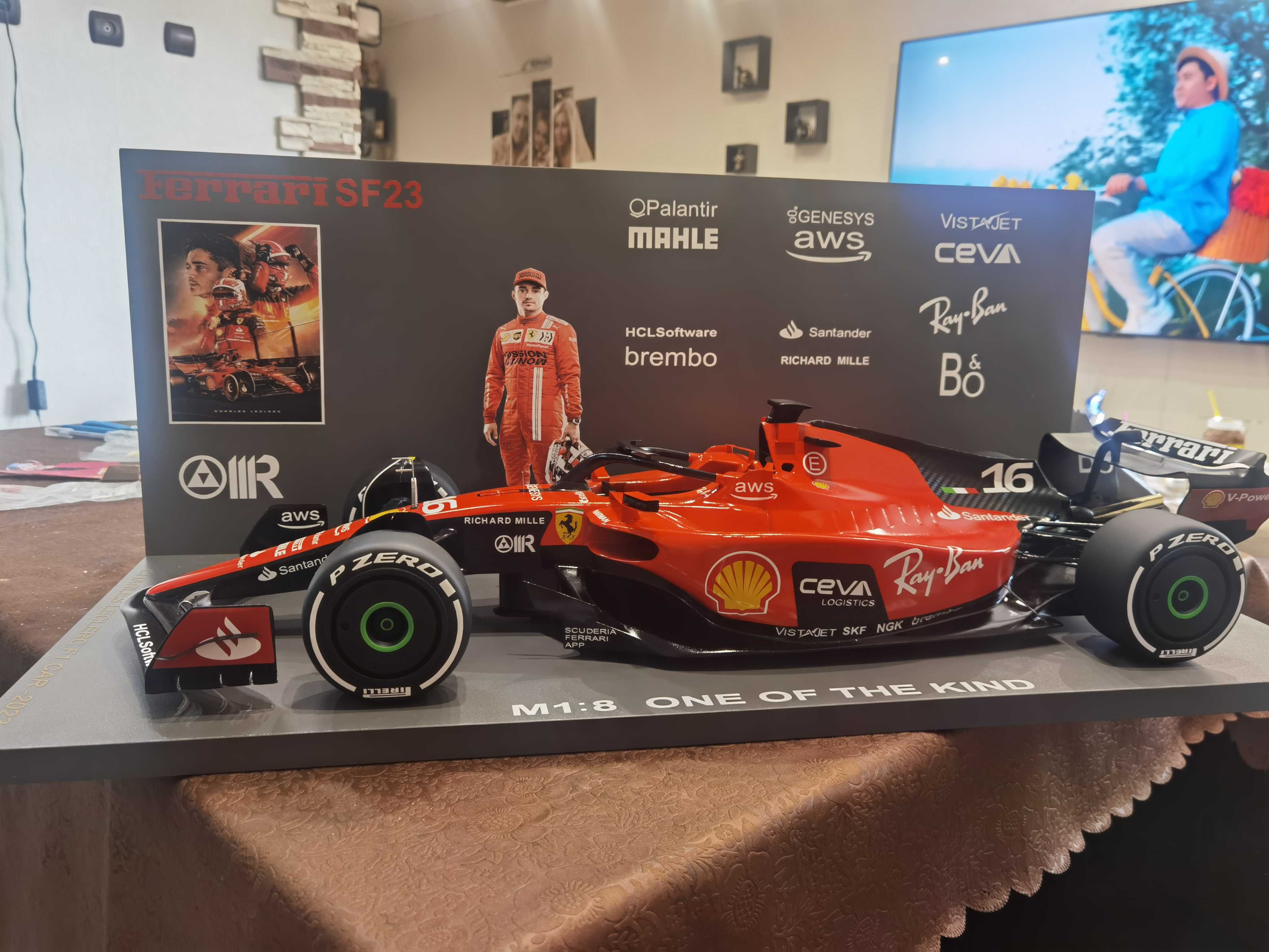 БОЛИД ФОРМУЛА F1 - ръчна изработка