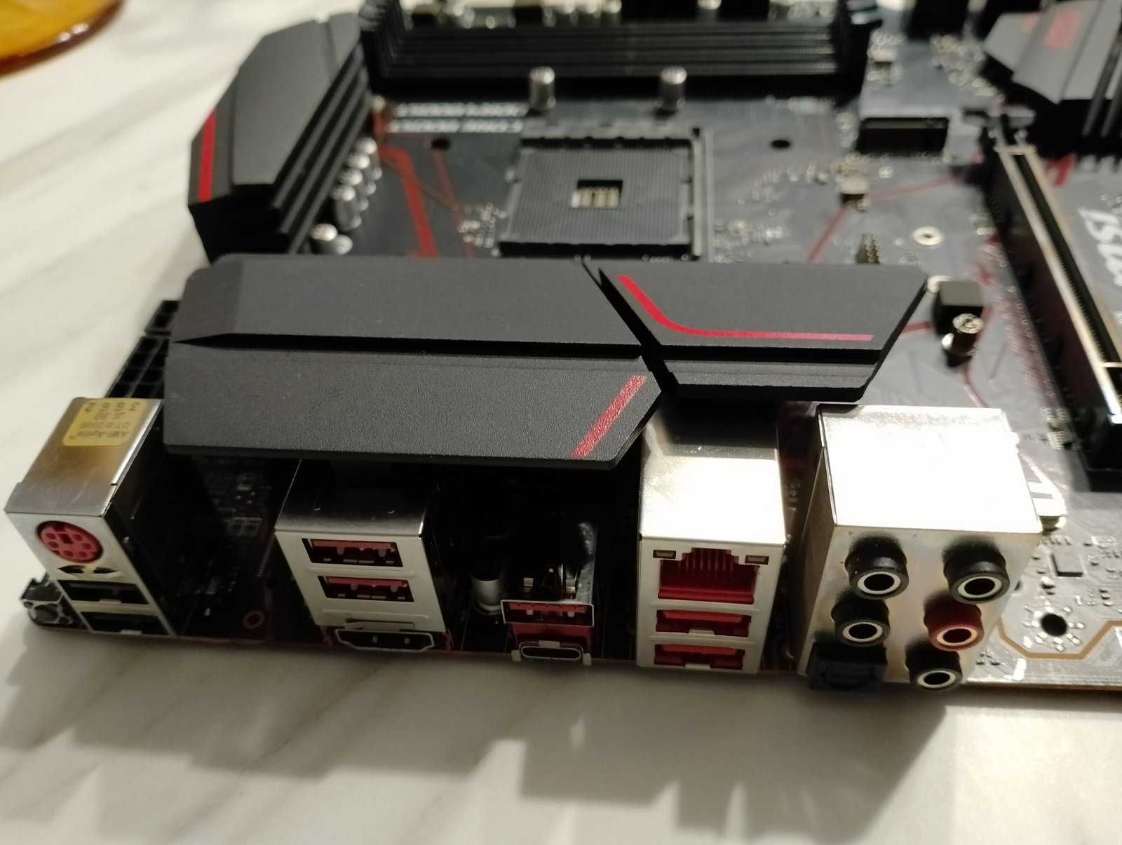 Дънна платка MSI X570 GAMING PLUS /AM4/
