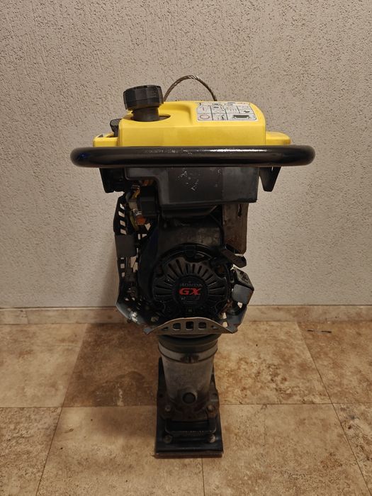 Waker neuson 4timpi picior mai compactor