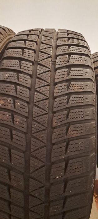 1956015 зимни гуми 195/60R15 4бр супер състояние