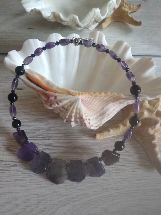 Продам колье ручной работы