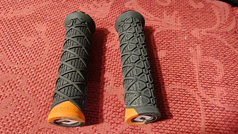 Части и аксесоари