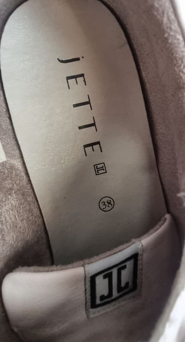 Swiss *JETTE оригинални сникърси 38 номер