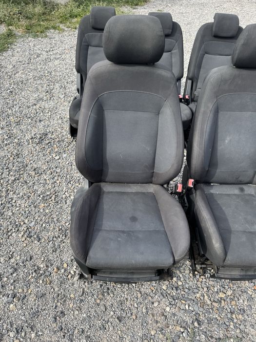 Продавам салон за ford s max