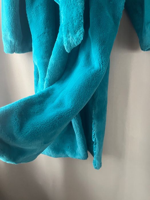 Палто дамско , “Reserved”.