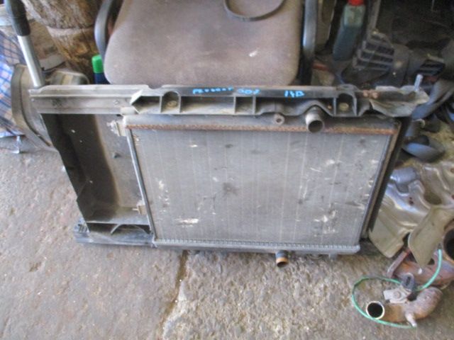 Calandru radiatoare ventilator Peugeot 307 motor 1,4 si 1,6 benzina