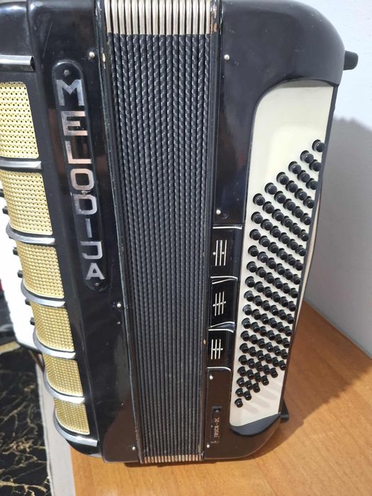 Акордеон Melodija