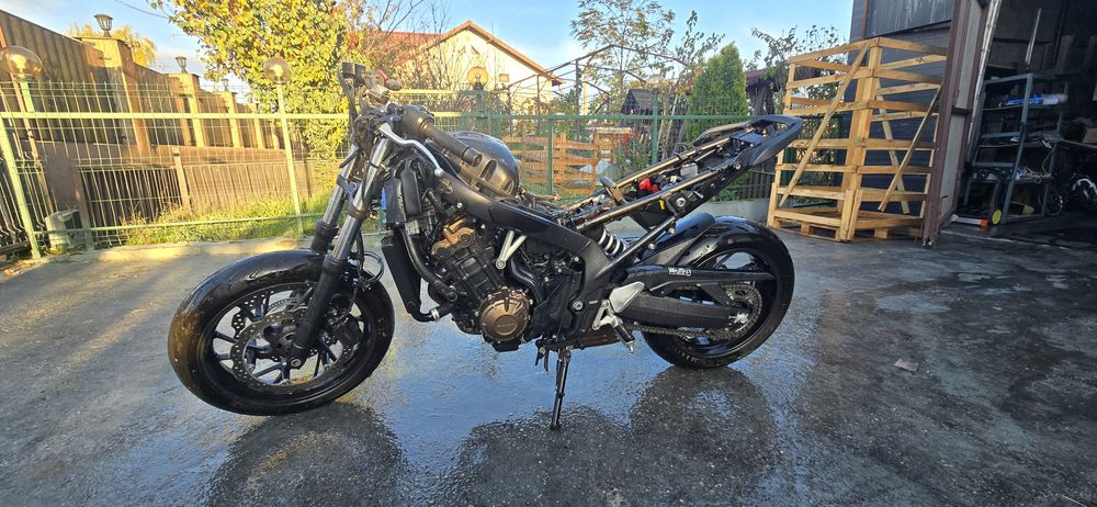 Dezmembrez Honda Cb 650 2018