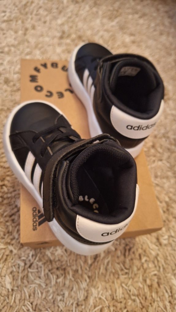 adidas Маратонки Grand court